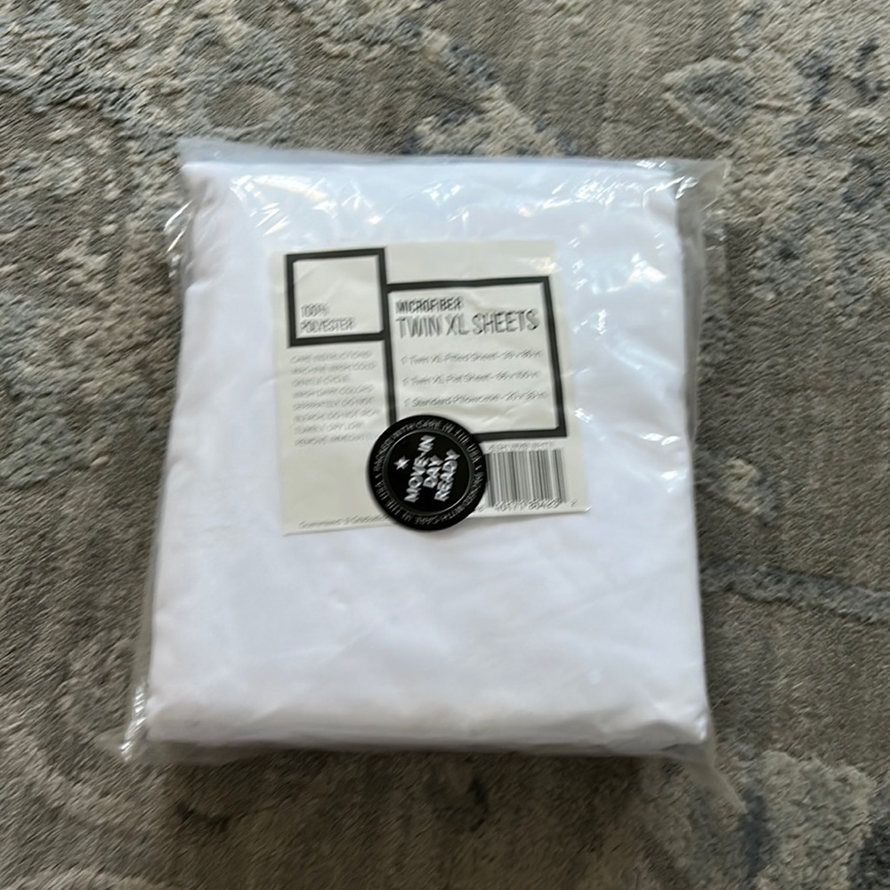 Twin XL white microfiber sheet set